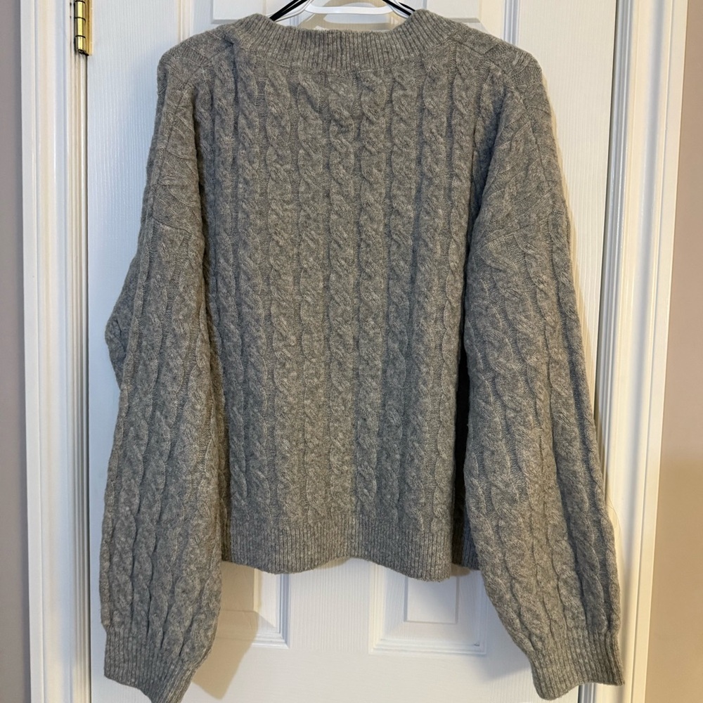 H&M Cardigan Large - Picture 3 of 5
